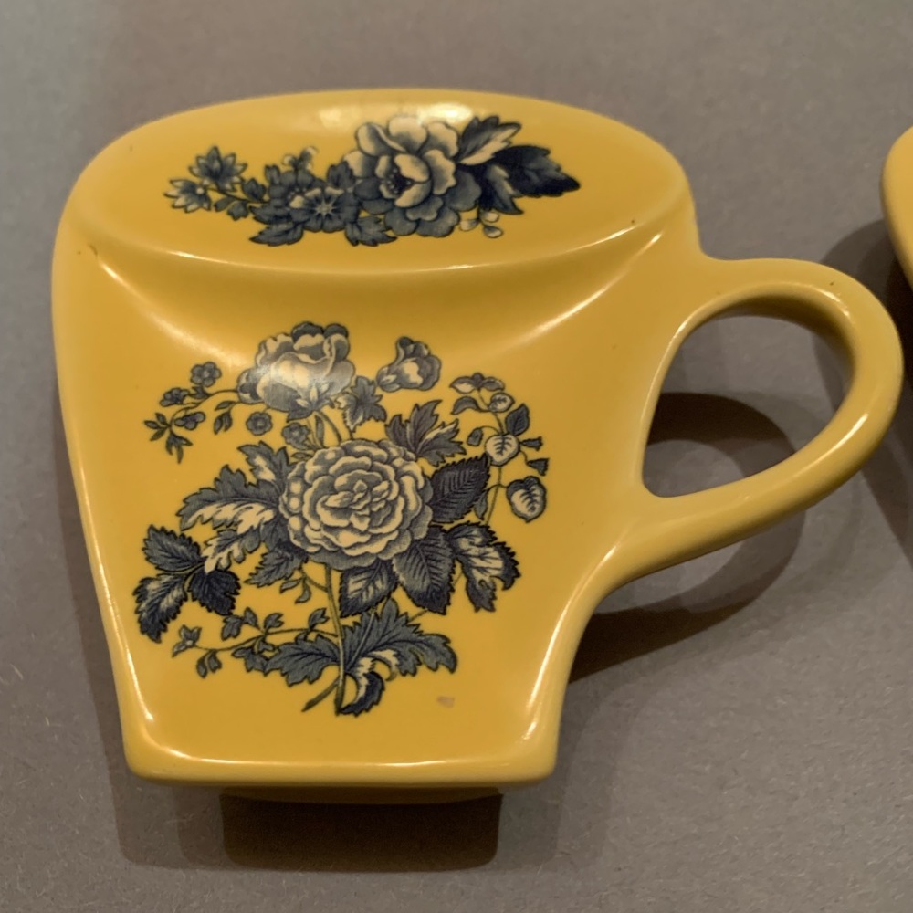 SPODE 4 Blue Room Garden Flowers Yellow Teacup Shaped Teabag/Spoon Rests L0407 - Picture 4 of 17